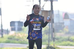 BIB: 22680
                            <button type="button" onclick="openModal(3746637)" class="btn btn-primary btn-sm float-right btn-popup" data-toggle="modal" data-target=".modal-high-quality">
                        <i class="fas fa-shopping-cart"></i> Add to Cart
                    </button>
                                            <button type="button" onclick="isThisMe(3746637, true)" class="btn btn-success btn-sm float-right btn-popup btn-isme hidden" data-toggle="tooltip" data-placement="bottom" title="นี่คือรูปของคุณใช่ไหม คลิกที่นี่เพื่อเอาเข้าอัลบั้ม">
                        <i class="fas fa-plus"></i> Add to album
                    </button>
                    <button type="button" onclick="isThisMe(3746637, false)" class="btn btn-warning btn-sm float-right btn-popup btn-isnotme hidden">
                        <i class="fas fa-ban"></i> Remove from album
                    </button>