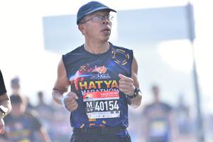 BIB: 42195, 40154
                            <button type="button" onclick="openModal(3754894)" class="btn btn-primary btn-sm float-right btn-popup" data-toggle="modal" data-target=".modal-high-quality">
                        <i class="fas fa-shopping-cart"></i> Add to Cart
                    </button>
                                            <button type="button" onclick="isThisMe(3754894, true)" class="btn btn-success btn-sm float-right btn-popup btn-isme hidden" data-toggle="tooltip" data-placement="bottom" title="นี่คือรูปของคุณใช่ไหม คลิกที่นี่เพื่อเอาเข้าอัลบั้ม">
                        <i class="fas fa-plus"></i> Add to album
                    </button>
                    <button type="button" onclick="isThisMe(3754894, false)" class="btn btn-warning btn-sm float-right btn-popup btn-isnotme hidden">
                        <i class="fas fa-ban"></i> Remove from album
                    </button>