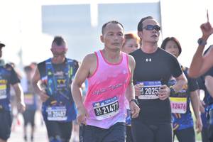 BIB: 202, 12476
                            <button type="button" onclick="openModal(3752596)" class="btn btn-primary btn-sm float-right btn-popup" data-toggle="modal" data-target=".modal-high-quality">
                        <i class="fas fa-shopping-cart"></i> Add to Cart
                    </button>
                                            <button type="button" onclick="isThisMe(3752596, true)" class="btn btn-success btn-sm float-right btn-popup btn-isme hidden" data-toggle="tooltip" data-placement="bottom" title="นี่คือรูปของคุณใช่ไหม คลิกที่นี่เพื่อเอาเข้าอัลบั้ม">
                        <i class="fas fa-plus"></i> Add to album
                    </button>
                    <button type="button" onclick="isThisMe(3752596, false)" class="btn btn-warning btn-sm float-right btn-popup btn-isnotme hidden">
                        <i class="fas fa-ban"></i> Remove from album
                    </button>