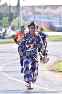 BIB: 40981
                            <button type="button" onclick="openModal(3679989)" class="btn btn-primary btn-sm float-right btn-popup" data-toggle="modal" data-target=".modal-high-quality">
                        <i class="fas fa-shopping-cart"></i> Add to Cart
                    </button>
                                            <button type="button" onclick="isThisMe(3679989, true)" class="btn btn-success btn-sm float-right btn-popup btn-isme hidden" data-toggle="tooltip" data-placement="bottom" title="นี่คือรูปของคุณใช่ไหม คลิกที่นี่เพื่อเอาเข้าอัลบั้ม">
                        <i class="fas fa-plus"></i> Add to album
                    </button>
                    <button type="button" onclick="isThisMe(3679989, false)" class="btn btn-warning btn-sm float-right btn-popup btn-isnotme hidden">
                        <i class="fas fa-ban"></i> Remove from album
                    </button>