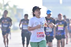 BIB: 41360
                            <button type="button" onclick="openModal(3753817)" class="btn btn-primary btn-sm float-right btn-popup" data-toggle="modal" data-target=".modal-high-quality">
                        <i class="fas fa-shopping-cart"></i> Add to Cart
                    </button>
                                            <button type="button" onclick="isThisMe(3753817, true)" class="btn btn-success btn-sm float-right btn-popup btn-isme hidden" data-toggle="tooltip" data-placement="bottom" title="นี่คือรูปของคุณใช่ไหม คลิกที่นี่เพื่อเอาเข้าอัลบั้ม">
                        <i class="fas fa-plus"></i> Add to album
                    </button>
                    <button type="button" onclick="isThisMe(3753817, false)" class="btn btn-warning btn-sm float-right btn-popup btn-isnotme hidden">
                        <i class="fas fa-ban"></i> Remove from album
                    </button>