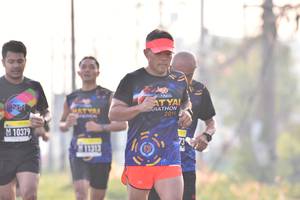 BIB: 2019, 10379, 1131
                            <button type="button" onclick="openModal(3779726)" class="btn btn-primary btn-sm float-right btn-popup" data-toggle="modal" data-target=".modal-high-quality">
                        <i class="fas fa-shopping-cart"></i> Add to Cart
                    </button>
                                            <button type="button" onclick="isThisMe(3779726, true)" class="btn btn-success btn-sm float-right btn-popup btn-isme hidden" data-toggle="tooltip" data-placement="bottom" title="นี่คือรูปของคุณใช่ไหม คลิกที่นี่เพื่อเอาเข้าอัลบั้ม">
                        <i class="fas fa-plus"></i> Add to album
                    </button>
                    <button type="button" onclick="isThisMe(3779726, false)" class="btn btn-warning btn-sm float-right btn-popup btn-isnotme hidden">
                        <i class="fas fa-ban"></i> Remove from album
                    </button>