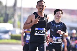 BIB: 21227, 21165
                            <button type="button" onclick="openModal(3687222)" class="btn btn-primary btn-sm float-right btn-popup" data-toggle="modal" data-target=".modal-high-quality">
                        <i class="fas fa-shopping-cart"></i> Add to Cart
                    </button>
                                            <button type="button" onclick="isThisMe(3687222, true)" class="btn btn-success btn-sm float-right btn-popup btn-isme hidden" data-toggle="tooltip" data-placement="bottom" title="นี่คือรูปของคุณใช่ไหม คลิกที่นี่เพื่อเอาเข้าอัลบั้ม">
                        <i class="fas fa-plus"></i> Add to album
                    </button>
                    <button type="button" onclick="isThisMe(3687222, false)" class="btn btn-warning btn-sm float-right btn-popup btn-isnotme hidden">
                        <i class="fas fa-ban"></i> Remove from album
                    </button>