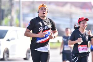 BIB: 4124
                            <button type="button" onclick="openModal(3697552)" class="btn btn-primary btn-sm float-right btn-popup" data-toggle="modal" data-target=".modal-high-quality">
                        <i class="fas fa-shopping-cart"></i> Add to Cart
                    </button>
                                            <button type="button" onclick="isThisMe(3697552, true)" class="btn btn-success btn-sm float-right btn-popup btn-isme hidden" data-toggle="tooltip" data-placement="bottom" title="นี่คือรูปของคุณใช่ไหม คลิกที่นี่เพื่อเอาเข้าอัลบั้ม">
                        <i class="fas fa-plus"></i> Add to album
                    </button>
                    <button type="button" onclick="isThisMe(3697552, false)" class="btn btn-warning btn-sm float-right btn-popup btn-isnotme hidden">
                        <i class="fas fa-ban"></i> Remove from album
                    </button>