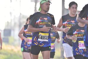 BIB: 11393
                            <button type="button" onclick="openModal(3759139)" class="btn btn-primary btn-sm float-right btn-popup" data-toggle="modal" data-target=".modal-high-quality">
                        <i class="fas fa-shopping-cart"></i> Add to Cart
                    </button>
                                            <button type="button" onclick="isThisMe(3759139, true)" class="btn btn-success btn-sm float-right btn-popup btn-isme hidden" data-toggle="tooltip" data-placement="bottom" title="นี่คือรูปของคุณใช่ไหม คลิกที่นี่เพื่อเอาเข้าอัลบั้ม">
                        <i class="fas fa-plus"></i> Add to album
                    </button>
                    <button type="button" onclick="isThisMe(3759139, false)" class="btn btn-warning btn-sm float-right btn-popup btn-isnotme hidden">
                        <i class="fas fa-ban"></i> Remove from album
                    </button>