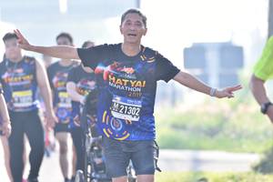 BIB: 2019, 21302
                            <button type="button" onclick="openModal(3754591)" class="btn btn-primary btn-sm float-right btn-popup" data-toggle="modal" data-target=".modal-high-quality">
                        <i class="fas fa-shopping-cart"></i> Add to Cart
                    </button>
                                            <button type="button" onclick="isThisMe(3754591, true)" class="btn btn-success btn-sm float-right btn-popup btn-isme hidden" data-toggle="tooltip" data-placement="bottom" title="นี่คือรูปของคุณใช่ไหม คลิกที่นี่เพื่อเอาเข้าอัลบั้ม">
                        <i class="fas fa-plus"></i> Add to album
                    </button>
                    <button type="button" onclick="isThisMe(3754591, false)" class="btn btn-warning btn-sm float-right btn-popup btn-isnotme hidden">
                        <i class="fas fa-ban"></i> Remove from album
                    </button>