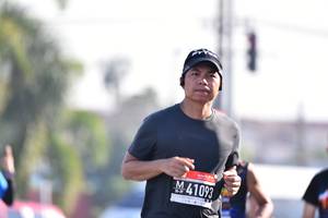 BIB: 41093
                            <button type="button" onclick="openModal(3667489)" class="btn btn-primary btn-sm float-right btn-popup" data-toggle="modal" data-target=".modal-high-quality">
                        <i class="fas fa-shopping-cart"></i> Add to Cart
                    </button>
                                            <button type="button" onclick="isThisMe(3667489, true)" class="btn btn-success btn-sm float-right btn-popup btn-isme hidden" data-toggle="tooltip" data-placement="bottom" title="นี่คือรูปของคุณใช่ไหม คลิกที่นี่เพื่อเอาเข้าอัลบั้ม">
                        <i class="fas fa-plus"></i> Add to album
                    </button>
                    <button type="button" onclick="isThisMe(3667489, false)" class="btn btn-warning btn-sm float-right btn-popup btn-isnotme hidden">
                        <i class="fas fa-ban"></i> Remove from album
                    </button>