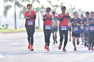 BIB: 215, 20236, 
                            <button type="button" onclick="openModal(3754169)" class="btn btn-primary btn-sm float-right btn-popup" data-toggle="modal" data-target=".modal-high-quality">
                        <i class="fas fa-shopping-cart"></i> Add to Cart
                    </button>
                                            <button type="button" onclick="isThisMe(3754169, true)" class="btn btn-success btn-sm float-right btn-popup btn-isme hidden" data-toggle="tooltip" data-placement="bottom" title="นี่คือรูปของคุณใช่ไหม คลิกที่นี่เพื่อเอาเข้าอัลบั้ม">
                        <i class="fas fa-plus"></i> Add to album
                    </button>
                    <button type="button" onclick="isThisMe(3754169, false)" class="btn btn-warning btn-sm float-right btn-popup btn-isnotme hidden">
                        <i class="fas fa-ban"></i> Remove from album
                    </button>