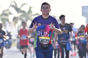 BIB: 10562
                            <button type="button" onclick="openModal(3769052)" class="btn btn-primary btn-sm float-right btn-popup" data-toggle="modal" data-target=".modal-high-quality">
                        <i class="fas fa-shopping-cart"></i> Add to Cart
                    </button>
                                            <button type="button" onclick="isThisMe(3769052, true)" class="btn btn-success btn-sm float-right btn-popup btn-isme hidden" data-toggle="tooltip" data-placement="bottom" title="นี่คือรูปของคุณใช่ไหม คลิกที่นี่เพื่อเอาเข้าอัลบั้ม">
                        <i class="fas fa-plus"></i> Add to album
                    </button>
                    <button type="button" onclick="isThisMe(3769052, false)" class="btn btn-warning btn-sm float-right btn-popup btn-isnotme hidden">
                        <i class="fas fa-ban"></i> Remove from album
                    </button>