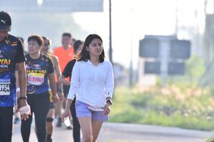 BIB: 1194, 954
                            <button type="button" onclick="openModal(3744641)" class="btn btn-primary btn-sm float-right btn-popup" data-toggle="modal" data-target=".modal-high-quality">
                        <i class="fas fa-shopping-cart"></i> Add to Cart
                    </button>
                                            <button type="button" onclick="isThisMe(3744641, true)" class="btn btn-success btn-sm float-right btn-popup btn-isme hidden" data-toggle="tooltip" data-placement="bottom" title="นี่คือรูปของคุณใช่ไหม คลิกที่นี่เพื่อเอาเข้าอัลบั้ม">
                        <i class="fas fa-plus"></i> Add to album
                    </button>
                    <button type="button" onclick="isThisMe(3744641, false)" class="btn btn-warning btn-sm float-right btn-popup btn-isnotme hidden">
                        <i class="fas fa-ban"></i> Remove from album
                    </button>