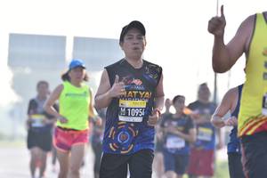 BIB: 1095
                            <button type="button" onclick="openModal(3762272)" class="btn btn-primary btn-sm float-right btn-popup" data-toggle="modal" data-target=".modal-high-quality">
                        <i class="fas fa-shopping-cart"></i> Add to Cart
                    </button>
                                            <button type="button" onclick="isThisMe(3762272, true)" class="btn btn-success btn-sm float-right btn-popup btn-isme hidden" data-toggle="tooltip" data-placement="bottom" title="นี่คือรูปของคุณใช่ไหม คลิกที่นี่เพื่อเอาเข้าอัลบั้ม">
                        <i class="fas fa-plus"></i> Add to album
                    </button>
                    <button type="button" onclick="isThisMe(3762272, false)" class="btn btn-warning btn-sm float-right btn-popup btn-isnotme hidden">
                        <i class="fas fa-ban"></i> Remove from album
                    </button>