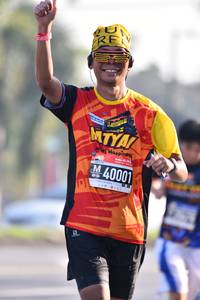 BIB: 40001
                            <button type="button" onclick="openModal(3741706)" class="btn btn-primary btn-sm float-right btn-popup" data-toggle="modal" data-target=".modal-high-quality">
                        <i class="fas fa-shopping-cart"></i> Add to Cart
                    </button>
                                            <button type="button" onclick="isThisMe(3741706, true)" class="btn btn-success btn-sm float-right btn-popup btn-isme hidden" data-toggle="tooltip" data-placement="bottom" title="นี่คือรูปของคุณใช่ไหม คลิกที่นี่เพื่อเอาเข้าอัลบั้ม">
                        <i class="fas fa-plus"></i> Add to album
                    </button>
                    <button type="button" onclick="isThisMe(3741706, false)" class="btn btn-warning btn-sm float-right btn-popup btn-isnotme hidden">
                        <i class="fas fa-ban"></i> Remove from album
                    </button>