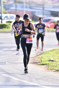 BIB: 4128
                            <button type="button" onclick="openModal(3678260)" class="btn btn-primary btn-sm float-right btn-popup" data-toggle="modal" data-target=".modal-high-quality">
                        <i class="fas fa-shopping-cart"></i> Add to Cart
                    </button>
                                            <button type="button" onclick="isThisMe(3678260, true)" class="btn btn-success btn-sm float-right btn-popup btn-isme hidden" data-toggle="tooltip" data-placement="bottom" title="นี่คือรูปของคุณใช่ไหม คลิกที่นี่เพื่อเอาเข้าอัลบั้ม">
                        <i class="fas fa-plus"></i> Add to album
                    </button>
                    <button type="button" onclick="isThisMe(3678260, false)" class="btn btn-warning btn-sm float-right btn-popup btn-isnotme hidden">
                        <i class="fas fa-ban"></i> Remove from album
                    </button>