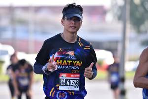 BIB: 201, 40523
                            <button type="button" onclick="openModal(3678911)" class="btn btn-primary btn-sm float-right btn-popup" data-toggle="modal" data-target=".modal-high-quality">
                        <i class="fas fa-shopping-cart"></i> Add to Cart
                    </button>
                                            <button type="button" onclick="isThisMe(3678911, true)" class="btn btn-success btn-sm float-right btn-popup btn-isme hidden" data-toggle="tooltip" data-placement="bottom" title="นี่คือรูปของคุณใช่ไหม คลิกที่นี่เพื่อเอาเข้าอัลบั้ม">
                        <i class="fas fa-plus"></i> Add to album
                    </button>
                    <button type="button" onclick="isThisMe(3678911, false)" class="btn btn-warning btn-sm float-right btn-popup btn-isnotme hidden">
                        <i class="fas fa-ban"></i> Remove from album
                    </button>