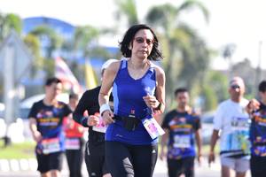 BIB: 
                            <button type="button" onclick="openModal(3691558)" class="btn btn-primary btn-sm float-right btn-popup" data-toggle="modal" data-target=".modal-high-quality">
                        <i class="fas fa-shopping-cart"></i> Add to Cart
                    </button>
                                            <button type="button" onclick="isThisMe(3691558, true)" class="btn btn-success btn-sm float-right btn-popup btn-isme hidden" data-toggle="tooltip" data-placement="bottom" title="นี่คือรูปของคุณใช่ไหม คลิกที่นี่เพื่อเอาเข้าอัลบั้ม">
                        <i class="fas fa-plus"></i> Add to album
                    </button>
                    <button type="button" onclick="isThisMe(3691558, false)" class="btn btn-warning btn-sm float-right btn-popup btn-isnotme hidden">
                        <i class="fas fa-ban"></i> Remove from album
                    </button>