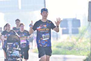 BIB: 2019, 21253
                            <button type="button" onclick="openModal(3754578)" class="btn btn-primary btn-sm float-right btn-popup" data-toggle="modal" data-target=".modal-high-quality">
                        <i class="fas fa-shopping-cart"></i> Add to Cart
                    </button>
                                            <button type="button" onclick="isThisMe(3754578, true)" class="btn btn-success btn-sm float-right btn-popup btn-isme hidden" data-toggle="tooltip" data-placement="bottom" title="นี่คือรูปของคุณใช่ไหม คลิกที่นี่เพื่อเอาเข้าอัลบั้ม">
                        <i class="fas fa-plus"></i> Add to album
                    </button>
                    <button type="button" onclick="isThisMe(3754578, false)" class="btn btn-warning btn-sm float-right btn-popup btn-isnotme hidden">
                        <i class="fas fa-ban"></i> Remove from album
                    </button>