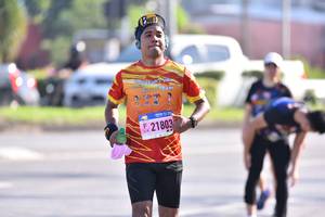 BIB: 2180
                            <button type="button" onclick="openModal(3679070)" class="btn btn-primary btn-sm float-right btn-popup" data-toggle="modal" data-target=".modal-high-quality">
                        <i class="fas fa-shopping-cart"></i> Add to Cart
                    </button>
                                            <button type="button" onclick="isThisMe(3679070, true)" class="btn btn-success btn-sm float-right btn-popup btn-isme hidden" data-toggle="tooltip" data-placement="bottom" title="นี่คือรูปของคุณใช่ไหม คลิกที่นี่เพื่อเอาเข้าอัลบั้ม">
                        <i class="fas fa-plus"></i> Add to album
                    </button>
                    <button type="button" onclick="isThisMe(3679070, false)" class="btn btn-warning btn-sm float-right btn-popup btn-isnotme hidden">
                        <i class="fas fa-ban"></i> Remove from album
                    </button>