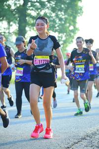 BIB: 0615
                            <button type="button" onclick="openModal(3677130)" class="btn btn-primary btn-sm float-right btn-popup" data-toggle="modal" data-target=".modal-high-quality">
                        <i class="fas fa-shopping-cart"></i> Add to Cart
                    </button>
                                            <button type="button" onclick="isThisMe(3677130, true)" class="btn btn-success btn-sm float-right btn-popup btn-isme hidden" data-toggle="tooltip" data-placement="bottom" title="นี่คือรูปของคุณใช่ไหม คลิกที่นี่เพื่อเอาเข้าอัลบั้ม">
                        <i class="fas fa-plus"></i> Add to album
                    </button>
                    <button type="button" onclick="isThisMe(3677130, false)" class="btn btn-warning btn-sm float-right btn-popup btn-isnotme hidden">
                        <i class="fas fa-ban"></i> Remove from album
                    </button>