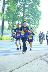 BIB: 1740, 10604
                            <button type="button" onclick="openModal(3808393)" class="btn btn-primary btn-sm float-right btn-popup" data-toggle="modal" data-target=".modal-high-quality">
                        <i class="fas fa-shopping-cart"></i> Add to Cart
                    </button>
                                            <button type="button" onclick="isThisMe(3808393, true)" class="btn btn-success btn-sm float-right btn-popup btn-isme hidden" data-toggle="tooltip" data-placement="bottom" title="นี่คือรูปของคุณใช่ไหม คลิกที่นี่เพื่อเอาเข้าอัลบั้ม">
                        <i class="fas fa-plus"></i> Add to album
                    </button>
                    <button type="button" onclick="isThisMe(3808393, false)" class="btn btn-warning btn-sm float-right btn-popup btn-isnotme hidden">
                        <i class="fas fa-ban"></i> Remove from album
                    </button>