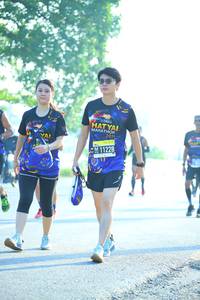 BIB: 201, 11228
                            <button type="button" onclick="openModal(3811751)" class="btn btn-primary btn-sm float-right btn-popup" data-toggle="modal" data-target=".modal-high-quality">
                        <i class="fas fa-shopping-cart"></i> Add to Cart
                    </button>
                                            <button type="button" onclick="isThisMe(3811751, true)" class="btn btn-success btn-sm float-right btn-popup btn-isme hidden" data-toggle="tooltip" data-placement="bottom" title="นี่คือรูปของคุณใช่ไหม คลิกที่นี่เพื่อเอาเข้าอัลบั้ม">
                        <i class="fas fa-plus"></i> Add to album
                    </button>
                    <button type="button" onclick="isThisMe(3811751, false)" class="btn btn-warning btn-sm float-right btn-popup btn-isnotme hidden">
                        <i class="fas fa-ban"></i> Remove from album
                    </button>