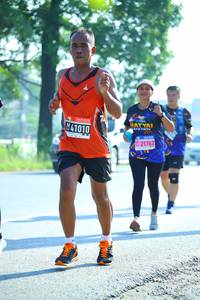 BIB: 41010, 2176
                            <button type="button" onclick="openModal(3812869)" class="btn btn-primary btn-sm float-right btn-popup" data-toggle="modal" data-target=".modal-high-quality">
                        <i class="fas fa-shopping-cart"></i> Add to Cart
                    </button>
                                            <button type="button" onclick="isThisMe(3812869, true)" class="btn btn-success btn-sm float-right btn-popup btn-isme hidden" data-toggle="tooltip" data-placement="bottom" title="นี่คือรูปของคุณใช่ไหม คลิกที่นี่เพื่อเอาเข้าอัลบั้ม">
                        <i class="fas fa-plus"></i> Add to album
                    </button>
                    <button type="button" onclick="isThisMe(3812869, false)" class="btn btn-warning btn-sm float-right btn-popup btn-isnotme hidden">
                        <i class="fas fa-ban"></i> Remove from album
                    </button>