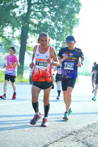 BIB: 
                            <button type="button" onclick="openModal(3812488)" class="btn btn-primary btn-sm float-right btn-popup" data-toggle="modal" data-target=".modal-high-quality">
                        <i class="fas fa-shopping-cart"></i> Add to Cart
                    </button>
                                            <button type="button" onclick="isThisMe(3812488, true)" class="btn btn-success btn-sm float-right btn-popup btn-isme hidden" data-toggle="tooltip" data-placement="bottom" title="นี่คือรูปของคุณใช่ไหม คลิกที่นี่เพื่อเอาเข้าอัลบั้ม">
                        <i class="fas fa-plus"></i> Add to album
                    </button>
                    <button type="button" onclick="isThisMe(3812488, false)" class="btn btn-warning btn-sm float-right btn-popup btn-isnotme hidden">
                        <i class="fas fa-ban"></i> Remove from album
                    </button>