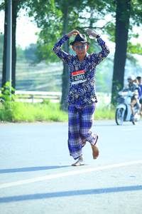 BIB: 40981
                            <button type="button" onclick="openModal(3812736)" class="btn btn-primary btn-sm float-right btn-popup" data-toggle="modal" data-target=".modal-high-quality">
                        <i class="fas fa-shopping-cart"></i> Add to Cart
                    </button>
                                            <button type="button" onclick="isThisMe(3812736, true)" class="btn btn-success btn-sm float-right btn-popup btn-isme hidden" data-toggle="tooltip" data-placement="bottom" title="นี่คือรูปของคุณใช่ไหม คลิกที่นี่เพื่อเอาเข้าอัลบั้ม">
                        <i class="fas fa-plus"></i> Add to album
                    </button>
                    <button type="button" onclick="isThisMe(3812736, false)" class="btn btn-warning btn-sm float-right btn-popup btn-isnotme hidden">
                        <i class="fas fa-ban"></i> Remove from album
                    </button>