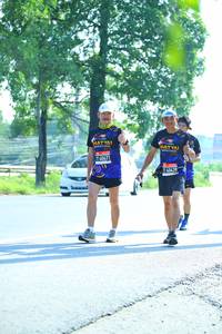 BIB: 40471, 40439
                            <button type="button" onclick="openModal(3713945)" class="btn btn-primary btn-sm float-right btn-popup" data-toggle="modal" data-target=".modal-high-quality">
                        <i class="fas fa-shopping-cart"></i> Add to Cart
                    </button>
                                            <button type="button" onclick="isThisMe(3713945, true)" class="btn btn-success btn-sm float-right btn-popup btn-isme hidden" data-toggle="tooltip" data-placement="bottom" title="นี่คือรูปของคุณใช่ไหม คลิกที่นี่เพื่อเอาเข้าอัลบั้ม">
                        <i class="fas fa-plus"></i> Add to album
                    </button>
                    <button type="button" onclick="isThisMe(3713945, false)" class="btn btn-warning btn-sm float-right btn-popup btn-isnotme hidden">
                        <i class="fas fa-ban"></i> Remove from album
                    </button>