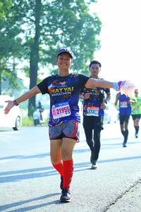 BIB: 201, 21955
                            <button type="button" onclick="openModal(3812961)" class="btn btn-primary btn-sm float-right btn-popup" data-toggle="modal" data-target=".modal-high-quality">
                        <i class="fas fa-shopping-cart"></i> Add to Cart
                    </button>
                                            <button type="button" onclick="isThisMe(3812961, true)" class="btn btn-success btn-sm float-right btn-popup btn-isme hidden" data-toggle="tooltip" data-placement="bottom" title="นี่คือรูปของคุณใช่ไหม คลิกที่นี่เพื่อเอาเข้าอัลบั้ม">
                        <i class="fas fa-plus"></i> Add to album
                    </button>
                    <button type="button" onclick="isThisMe(3812961, false)" class="btn btn-warning btn-sm float-right btn-popup btn-isnotme hidden">
                        <i class="fas fa-ban"></i> Remove from album
                    </button>