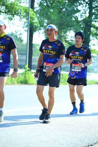 BIB: 201, 40835
                            <button type="button" onclick="openModal(3713966)" class="btn btn-primary btn-sm float-right btn-popup" data-toggle="modal" data-target=".modal-high-quality">
                        <i class="fas fa-shopping-cart"></i> Add to Cart
                    </button>
                                            <button type="button" onclick="isThisMe(3713966, true)" class="btn btn-success btn-sm float-right btn-popup btn-isme hidden" data-toggle="tooltip" data-placement="bottom" title="นี่คือรูปของคุณใช่ไหม คลิกที่นี่เพื่อเอาเข้าอัลบั้ม">
                        <i class="fas fa-plus"></i> Add to album
                    </button>
                    <button type="button" onclick="isThisMe(3713966, false)" class="btn btn-warning btn-sm float-right btn-popup btn-isnotme hidden">
                        <i class="fas fa-ban"></i> Remove from album
                    </button>