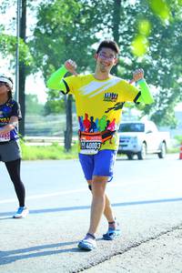 BIB: 265, 40003
                            <button type="button" onclick="openModal(3812857)" class="btn btn-primary btn-sm float-right btn-popup" data-toggle="modal" data-target=".modal-high-quality">
                        <i class="fas fa-shopping-cart"></i> Add to Cart
                    </button>
                                            <button type="button" onclick="isThisMe(3812857, true)" class="btn btn-success btn-sm float-right btn-popup btn-isme hidden" data-toggle="tooltip" data-placement="bottom" title="นี่คือรูปของคุณใช่ไหม คลิกที่นี่เพื่อเอาเข้าอัลบั้ม">
                        <i class="fas fa-plus"></i> Add to album
                    </button>
                    <button type="button" onclick="isThisMe(3812857, false)" class="btn btn-warning btn-sm float-right btn-popup btn-isnotme hidden">
                        <i class="fas fa-ban"></i> Remove from album
                    </button>