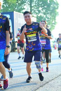 BIB: 22573
                            <button type="button" onclick="openModal(3680529)" class="btn btn-primary btn-sm float-right btn-popup" data-toggle="modal" data-target=".modal-high-quality">
                        <i class="fas fa-shopping-cart"></i> Add to Cart
                    </button>
                                            <button type="button" onclick="isThisMe(3680529, true)" class="btn btn-success btn-sm float-right btn-popup btn-isme hidden" data-toggle="tooltip" data-placement="bottom" title="นี่คือรูปของคุณใช่ไหม คลิกที่นี่เพื่อเอาเข้าอัลบั้ม">
                        <i class="fas fa-plus"></i> Add to album
                    </button>
                    <button type="button" onclick="isThisMe(3680529, false)" class="btn btn-warning btn-sm float-right btn-popup btn-isnotme hidden">
                        <i class="fas fa-ban"></i> Remove from album
                    </button>