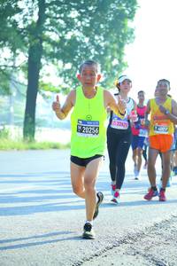 BIB: 22625, 20256
                            <button type="button" onclick="openModal(3812359)" class="btn btn-primary btn-sm float-right btn-popup" data-toggle="modal" data-target=".modal-high-quality">
                        <i class="fas fa-shopping-cart"></i> Add to Cart
                    </button>
                                            <button type="button" onclick="isThisMe(3812359, true)" class="btn btn-success btn-sm float-right btn-popup btn-isme hidden" data-toggle="tooltip" data-placement="bottom" title="นี่คือรูปของคุณใช่ไหม คลิกที่นี่เพื่อเอาเข้าอัลบั้ม">
                        <i class="fas fa-plus"></i> Add to album
                    </button>
                    <button type="button" onclick="isThisMe(3812359, false)" class="btn btn-warning btn-sm float-right btn-popup btn-isnotme hidden">
                        <i class="fas fa-ban"></i> Remove from album
                    </button>