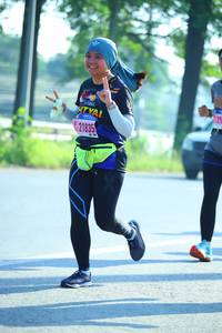 BIB: 21835
                            <button type="button" onclick="openModal(3713230)" class="btn btn-primary btn-sm float-right btn-popup" data-toggle="modal" data-target=".modal-high-quality">
                        <i class="fas fa-shopping-cart"></i> Add to Cart
                    </button>
                                            <button type="button" onclick="isThisMe(3713230, true)" class="btn btn-success btn-sm float-right btn-popup btn-isme hidden" data-toggle="tooltip" data-placement="bottom" title="นี่คือรูปของคุณใช่ไหม คลิกที่นี่เพื่อเอาเข้าอัลบั้ม">
                        <i class="fas fa-plus"></i> Add to album
                    </button>
                    <button type="button" onclick="isThisMe(3713230, false)" class="btn btn-warning btn-sm float-right btn-popup btn-isnotme hidden">
                        <i class="fas fa-ban"></i> Remove from album
                    </button>