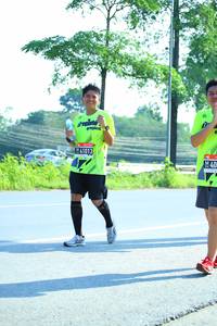 BIB: 41013
                            <button type="button" onclick="openModal(3813660)" class="btn btn-primary btn-sm float-right btn-popup" data-toggle="modal" data-target=".modal-high-quality">
                        <i class="fas fa-shopping-cart"></i> Add to Cart
                    </button>
                                            <button type="button" onclick="isThisMe(3813660, true)" class="btn btn-success btn-sm float-right btn-popup btn-isme hidden" data-toggle="tooltip" data-placement="bottom" title="นี่คือรูปของคุณใช่ไหม คลิกที่นี่เพื่อเอาเข้าอัลบั้ม">
                        <i class="fas fa-plus"></i> Add to album
                    </button>
                    <button type="button" onclick="isThisMe(3813660, false)" class="btn btn-warning btn-sm float-right btn-popup btn-isnotme hidden">
                        <i class="fas fa-ban"></i> Remove from album
                    </button>