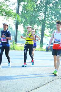 BIB: 20706, 22628, 
                            <button type="button" onclick="openModal(3811971)" class="btn btn-primary btn-sm float-right btn-popup" data-toggle="modal" data-target=".modal-high-quality">
                        <i class="fas fa-shopping-cart"></i> Add to Cart
                    </button>
                                            <button type="button" onclick="isThisMe(3811971, true)" class="btn btn-success btn-sm float-right btn-popup btn-isme hidden" data-toggle="tooltip" data-placement="bottom" title="นี่คือรูปของคุณใช่ไหม คลิกที่นี่เพื่อเอาเข้าอัลบั้ม">
                        <i class="fas fa-plus"></i> Add to album
                    </button>
                    <button type="button" onclick="isThisMe(3811971, false)" class="btn btn-warning btn-sm float-right btn-popup btn-isnotme hidden">
                        <i class="fas fa-ban"></i> Remove from album
                    </button>