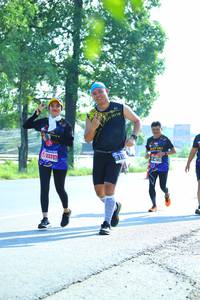 BIB: 22233
                            <button type="button" onclick="openModal(3814026)" class="btn btn-primary btn-sm float-right btn-popup" data-toggle="modal" data-target=".modal-high-quality">
                        <i class="fas fa-shopping-cart"></i> Add to Cart
                    </button>
                                            <button type="button" onclick="isThisMe(3814026, true)" class="btn btn-success btn-sm float-right btn-popup btn-isme hidden" data-toggle="tooltip" data-placement="bottom" title="นี่คือรูปของคุณใช่ไหม คลิกที่นี่เพื่อเอาเข้าอัลบั้ม">
                        <i class="fas fa-plus"></i> Add to album
                    </button>
                    <button type="button" onclick="isThisMe(3814026, false)" class="btn btn-warning btn-sm float-right btn-popup btn-isnotme hidden">
                        <i class="fas fa-ban"></i> Remove from album
                    </button>