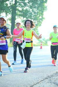 BIB: 116112072, 2671
                            <button type="button" onclick="openModal(3807543)" class="btn btn-primary btn-sm float-right btn-popup" data-toggle="modal" data-target=".modal-high-quality">
                        <i class="fas fa-shopping-cart"></i> Add to Cart
                    </button>
                                            <button type="button" onclick="isThisMe(3807543, true)" class="btn btn-success btn-sm float-right btn-popup btn-isme hidden" data-toggle="tooltip" data-placement="bottom" title="นี่คือรูปของคุณใช่ไหม คลิกที่นี่เพื่อเอาเข้าอัลบั้ม">
                        <i class="fas fa-plus"></i> Add to album
                    </button>
                    <button type="button" onclick="isThisMe(3807543, false)" class="btn btn-warning btn-sm float-right btn-popup btn-isnotme hidden">
                        <i class="fas fa-ban"></i> Remove from album
                    </button>