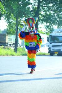 BIB: 1131, 21620
                            <button type="button" onclick="openModal(3700167)" class="btn btn-primary btn-sm float-right btn-popup" data-toggle="modal" data-target=".modal-high-quality">
                        <i class="fas fa-shopping-cart"></i> Add to Cart
                    </button>
                                            <button type="button" onclick="isThisMe(3700167, true)" class="btn btn-success btn-sm float-right btn-popup btn-isme hidden" data-toggle="tooltip" data-placement="bottom" title="นี่คือรูปของคุณใช่ไหม คลิกที่นี่เพื่อเอาเข้าอัลบั้ม">
                        <i class="fas fa-plus"></i> Add to album
                    </button>
                    <button type="button" onclick="isThisMe(3700167, false)" class="btn btn-warning btn-sm float-right btn-popup btn-isnotme hidden">
                        <i class="fas fa-ban"></i> Remove from album
                    </button>