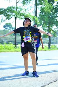 BIB: 2260
                            <button type="button" onclick="openModal(3714059)" class="btn btn-primary btn-sm float-right btn-popup" data-toggle="modal" data-target=".modal-high-quality">
                        <i class="fas fa-shopping-cart"></i> Add to Cart
                    </button>
                                            <button type="button" onclick="isThisMe(3714059, true)" class="btn btn-success btn-sm float-right btn-popup btn-isme hidden" data-toggle="tooltip" data-placement="bottom" title="นี่คือรูปของคุณใช่ไหม คลิกที่นี่เพื่อเอาเข้าอัลบั้ม">
                        <i class="fas fa-plus"></i> Add to album
                    </button>
                    <button type="button" onclick="isThisMe(3714059, false)" class="btn btn-warning btn-sm float-right btn-popup btn-isnotme hidden">
                        <i class="fas fa-ban"></i> Remove from album
                    </button>