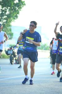 BIB: 
                            <button type="button" onclick="openModal(3693190)" class="btn btn-primary btn-sm float-right btn-popup" data-toggle="modal" data-target=".modal-high-quality">
                        <i class="fas fa-shopping-cart"></i> Add to Cart
                    </button>
                                            <button type="button" onclick="isThisMe(3693190, true)" class="btn btn-success btn-sm float-right btn-popup btn-isme hidden" data-toggle="tooltip" data-placement="bottom" title="นี่คือรูปของคุณใช่ไหม คลิกที่นี่เพื่อเอาเข้าอัลบั้ม">
                        <i class="fas fa-plus"></i> Add to album
                    </button>
                    <button type="button" onclick="isThisMe(3693190, false)" class="btn btn-warning btn-sm float-right btn-popup btn-isnotme hidden">
                        <i class="fas fa-ban"></i> Remove from album
                    </button>