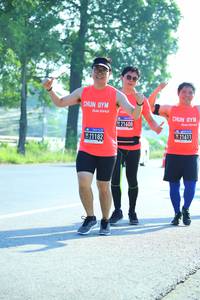 BIB: 21608, 2161, 21182
                            <button type="button" onclick="openModal(3712629)" class="btn btn-primary btn-sm float-right btn-popup" data-toggle="modal" data-target=".modal-high-quality">
                        <i class="fas fa-shopping-cart"></i> Add to Cart
                    </button>
                                            <button type="button" onclick="isThisMe(3712629, true)" class="btn btn-success btn-sm float-right btn-popup btn-isme hidden" data-toggle="tooltip" data-placement="bottom" title="นี่คือรูปของคุณใช่ไหม คลิกที่นี่เพื่อเอาเข้าอัลบั้ม">
                        <i class="fas fa-plus"></i> Add to album
                    </button>
                    <button type="button" onclick="isThisMe(3712629, false)" class="btn btn-warning btn-sm float-right btn-popup btn-isnotme hidden">
                        <i class="fas fa-ban"></i> Remove from album
                    </button>