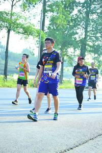 BIB: 0277
                            <button type="button" onclick="openModal(3808545)" class="btn btn-primary btn-sm float-right btn-popup" data-toggle="modal" data-target=".modal-high-quality">
                        <i class="fas fa-shopping-cart"></i> Add to Cart
                    </button>
                                            <button type="button" onclick="isThisMe(3808545, true)" class="btn btn-success btn-sm float-right btn-popup btn-isme hidden" data-toggle="tooltip" data-placement="bottom" title="นี่คือรูปของคุณใช่ไหม คลิกที่นี่เพื่อเอาเข้าอัลบั้ม">
                        <i class="fas fa-plus"></i> Add to album
                    </button>
                    <button type="button" onclick="isThisMe(3808545, false)" class="btn btn-warning btn-sm float-right btn-popup btn-isnotme hidden">
                        <i class="fas fa-ban"></i> Remove from album
                    </button>