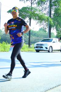 BIB: 
                            <button type="button" onclick="openModal(3714163)" class="btn btn-primary btn-sm float-right btn-popup" data-toggle="modal" data-target=".modal-high-quality">
                        <i class="fas fa-shopping-cart"></i> Add to Cart
                    </button>
                                            <button type="button" onclick="isThisMe(3714163, true)" class="btn btn-success btn-sm float-right btn-popup btn-isme hidden" data-toggle="tooltip" data-placement="bottom" title="นี่คือรูปของคุณใช่ไหม คลิกที่นี่เพื่อเอาเข้าอัลบั้ม">
                        <i class="fas fa-plus"></i> Add to album
                    </button>
                    <button type="button" onclick="isThisMe(3714163, false)" class="btn btn-warning btn-sm float-right btn-popup btn-isnotme hidden">
                        <i class="fas fa-ban"></i> Remove from album
                    </button>