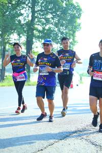 BIB: 42195, 4132, 2080, 2248
                            <button type="button" onclick="openModal(3713640)" class="btn btn-primary btn-sm float-right btn-popup" data-toggle="modal" data-target=".modal-high-quality">
                        <i class="fas fa-shopping-cart"></i> Add to Cart
                    </button>
                                            <button type="button" onclick="isThisMe(3713640, true)" class="btn btn-success btn-sm float-right btn-popup btn-isme hidden" data-toggle="tooltip" data-placement="bottom" title="นี่คือรูปของคุณใช่ไหม คลิกที่นี่เพื่อเอาเข้าอัลบั้ม">
                        <i class="fas fa-plus"></i> Add to album
                    </button>
                    <button type="button" onclick="isThisMe(3713640, false)" class="btn btn-warning btn-sm float-right btn-popup btn-isnotme hidden">
                        <i class="fas fa-ban"></i> Remove from album
                    </button>