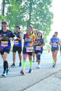 BIB: 1154412815, 12395, 12272
                            <button type="button" onclick="openModal(3685821)" class="btn btn-primary btn-sm float-right btn-popup" data-toggle="modal" data-target=".modal-high-quality">
                        <i class="fas fa-shopping-cart"></i> Add to Cart
                    </button>
                                            <button type="button" onclick="isThisMe(3685821, true)" class="btn btn-success btn-sm float-right btn-popup btn-isme hidden" data-toggle="tooltip" data-placement="bottom" title="นี่คือรูปของคุณใช่ไหม คลิกที่นี่เพื่อเอาเข้าอัลบั้ม">
                        <i class="fas fa-plus"></i> Add to album
                    </button>
                    <button type="button" onclick="isThisMe(3685821, false)" class="btn btn-warning btn-sm float-right btn-popup btn-isnotme hidden">
                        <i class="fas fa-ban"></i> Remove from album
                    </button>