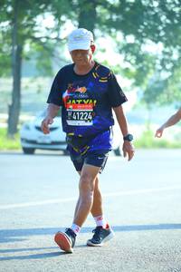 BIB: 41224
                            <button type="button" onclick="openModal(3812599)" class="btn btn-primary btn-sm float-right btn-popup" data-toggle="modal" data-target=".modal-high-quality">
                        <i class="fas fa-shopping-cart"></i> Add to Cart
                    </button>
                                            <button type="button" onclick="isThisMe(3812599, true)" class="btn btn-success btn-sm float-right btn-popup btn-isme hidden" data-toggle="tooltip" data-placement="bottom" title="นี่คือรูปของคุณใช่ไหม คลิกที่นี่เพื่อเอาเข้าอัลบั้ม">
                        <i class="fas fa-plus"></i> Add to album
                    </button>
                    <button type="button" onclick="isThisMe(3812599, false)" class="btn btn-warning btn-sm float-right btn-popup btn-isnotme hidden">
                        <i class="fas fa-ban"></i> Remove from album
                    </button>