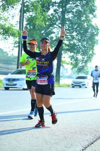 BIB: 22291
                            <button type="button" onclick="openModal(3812980)" class="btn btn-primary btn-sm float-right btn-popup" data-toggle="modal" data-target=".modal-high-quality">
                        <i class="fas fa-shopping-cart"></i> Add to Cart
                    </button>
                                            <button type="button" onclick="isThisMe(3812980, true)" class="btn btn-success btn-sm float-right btn-popup btn-isme hidden" data-toggle="tooltip" data-placement="bottom" title="นี่คือรูปของคุณใช่ไหม คลิกที่นี่เพื่อเอาเข้าอัลบั้ม">
                        <i class="fas fa-plus"></i> Add to album
                    </button>
                    <button type="button" onclick="isThisMe(3812980, false)" class="btn btn-warning btn-sm float-right btn-popup btn-isnotme hidden">
                        <i class="fas fa-ban"></i> Remove from album
                    </button>