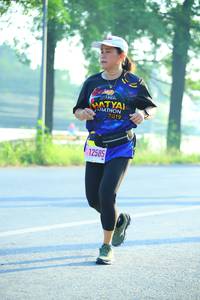 BIB: 12585
                            <button type="button" onclick="openModal(3705362)" class="btn btn-primary btn-sm float-right btn-popup" data-toggle="modal" data-target=".modal-high-quality">
                        <i class="fas fa-shopping-cart"></i> Add to Cart
                    </button>
                                            <button type="button" onclick="isThisMe(3705362, true)" class="btn btn-success btn-sm float-right btn-popup btn-isme hidden" data-toggle="tooltip" data-placement="bottom" title="นี่คือรูปของคุณใช่ไหม คลิกที่นี่เพื่อเอาเข้าอัลบั้ม">
                        <i class="fas fa-plus"></i> Add to album
                    </button>
                    <button type="button" onclick="isThisMe(3705362, false)" class="btn btn-warning btn-sm float-right btn-popup btn-isnotme hidden">
                        <i class="fas fa-ban"></i> Remove from album
                    </button>