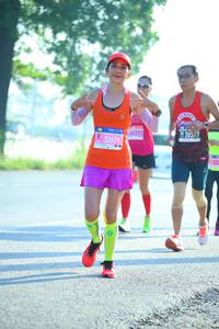 BIB: 22679
                            <button type="button" onclick="openModal(3812033)" class="btn btn-primary btn-sm float-right btn-popup" data-toggle="modal" data-target=".modal-high-quality">
                        <i class="fas fa-shopping-cart"></i> Add to Cart
                    </button>
                                            <button type="button" onclick="isThisMe(3812033, true)" class="btn btn-success btn-sm float-right btn-popup btn-isme hidden" data-toggle="tooltip" data-placement="bottom" title="นี่คือรูปของคุณใช่ไหม คลิกที่นี่เพื่อเอาเข้าอัลบั้ม">
                        <i class="fas fa-plus"></i> Add to album
                    </button>
                    <button type="button" onclick="isThisMe(3812033, false)" class="btn btn-warning btn-sm float-right btn-popup btn-isnotme hidden">
                        <i class="fas fa-ban"></i> Remove from album
                    </button>